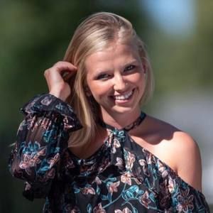 Meet your Posher, Jade